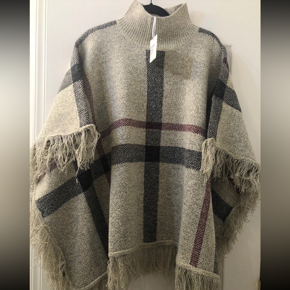 Davi & Dani perfect posh plaid poncho OSFA